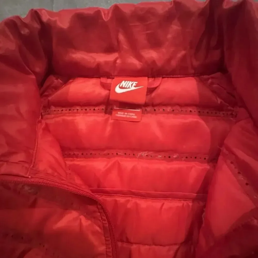Nike Aeroloft 800 Summit Puffer Jacket Womens Small Goose Down Red Full Zip